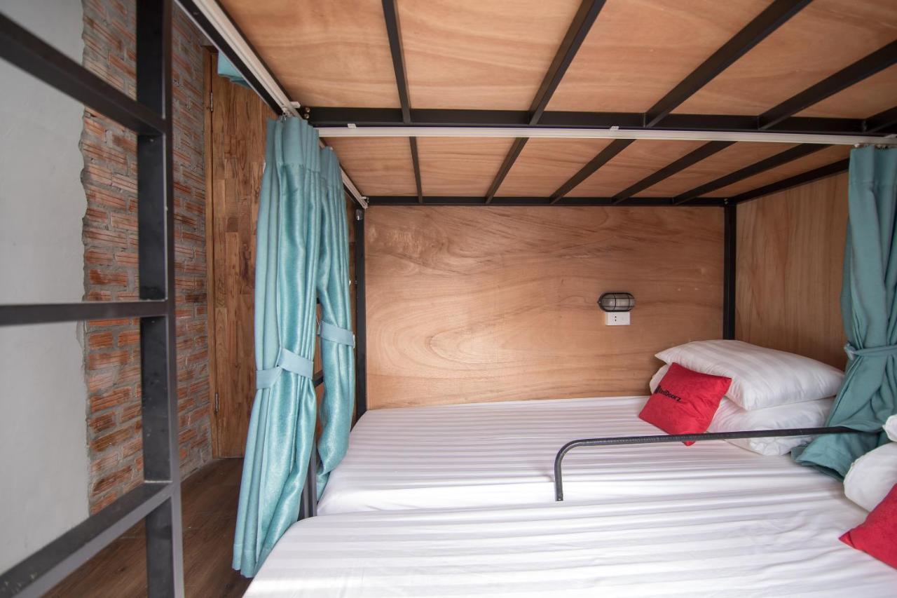 Hostel Reddoorz @ Tong Duy Tan Street (Adults Only) Hanoi Exterior foto