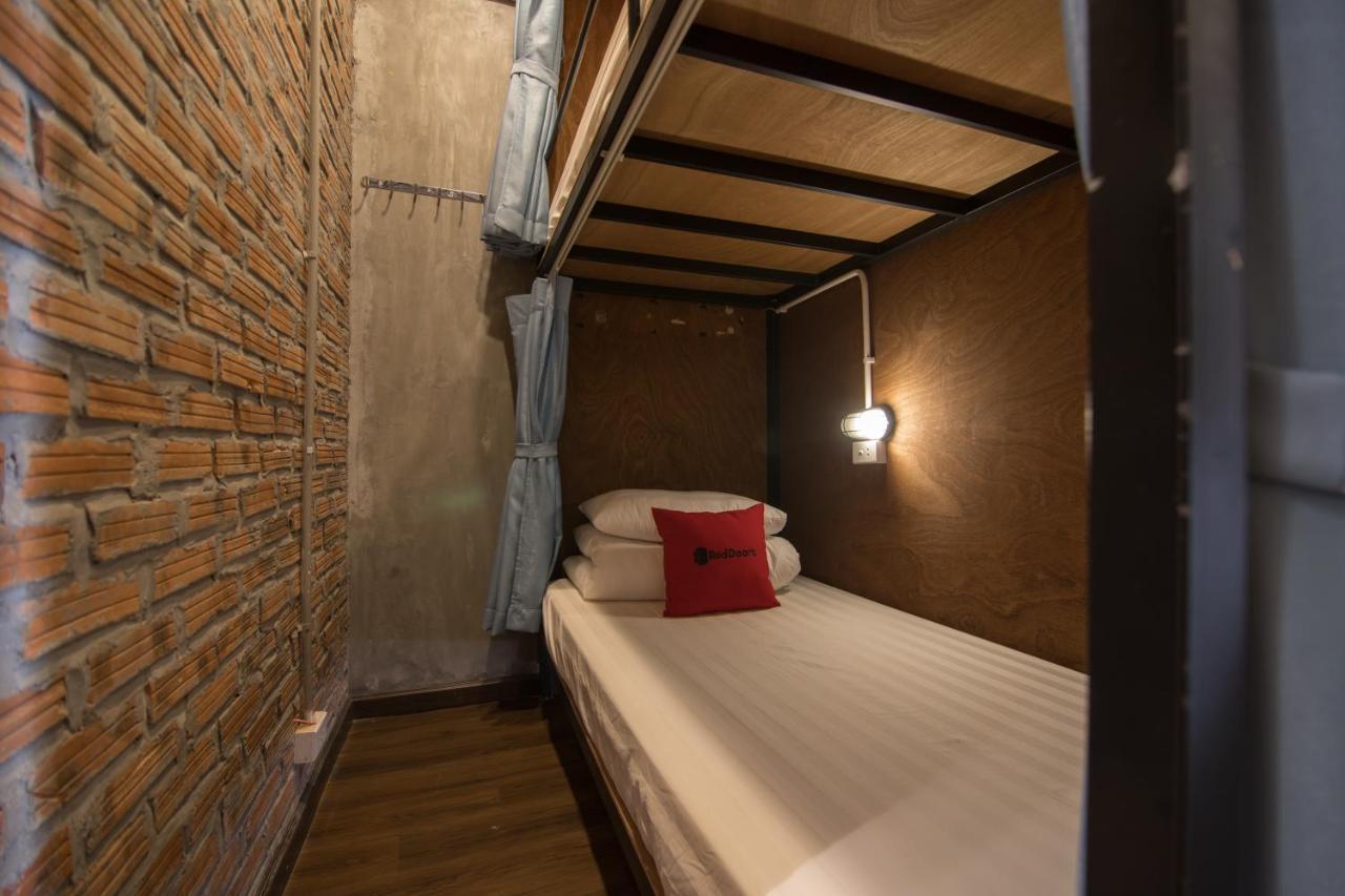 Hostel Reddoorz @ Tong Duy Tan Street (Adults Only) Hanoi Exterior foto