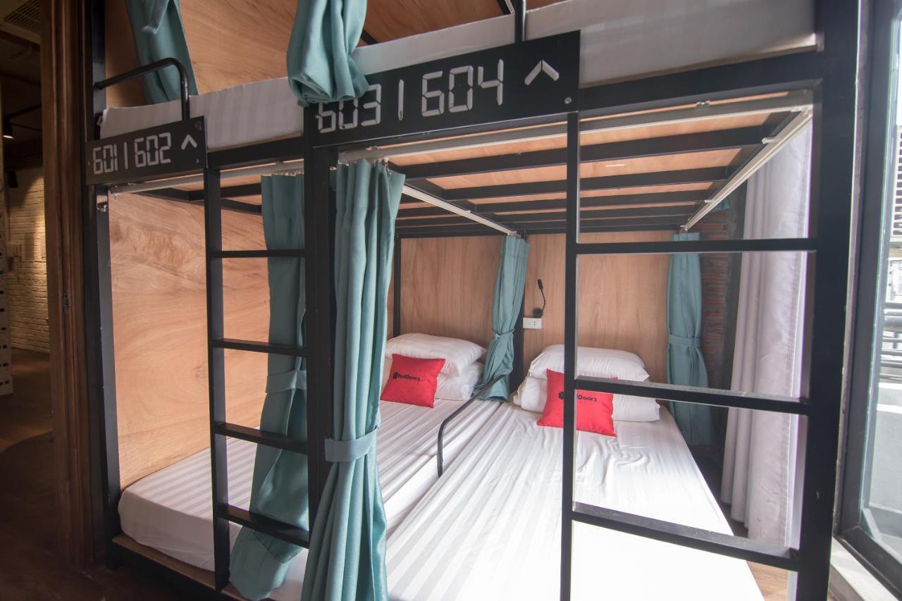 Hostel Reddoorz @ Tong Duy Tan Street (Adults Only) Hanoi Exterior foto