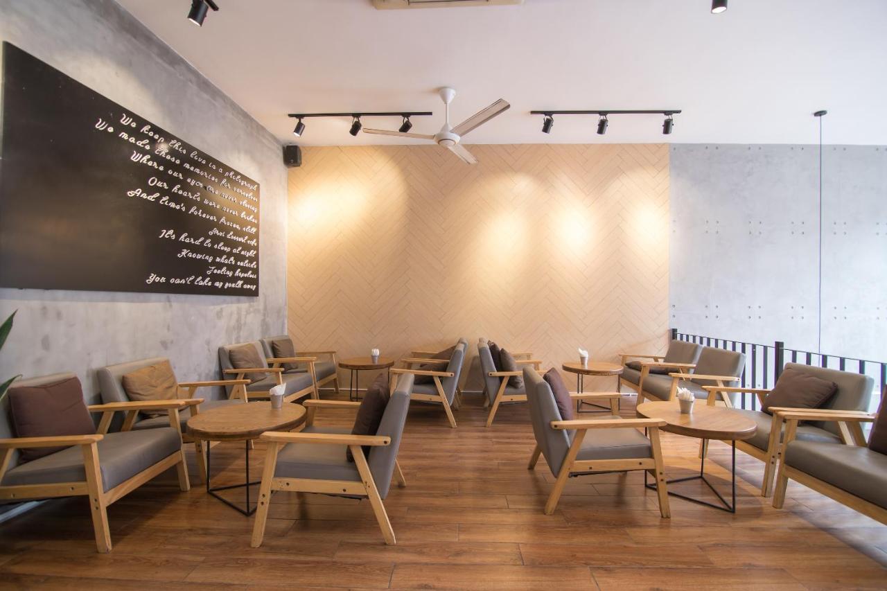 Hostel Reddoorz @ Tong Duy Tan Street (Adults Only) Hanoi Exterior foto