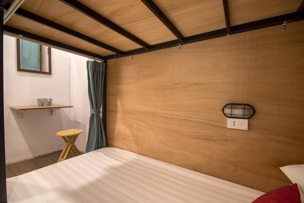Hostel Reddoorz @ Tong Duy Tan Street (Adults Only) Hanoi Exterior foto